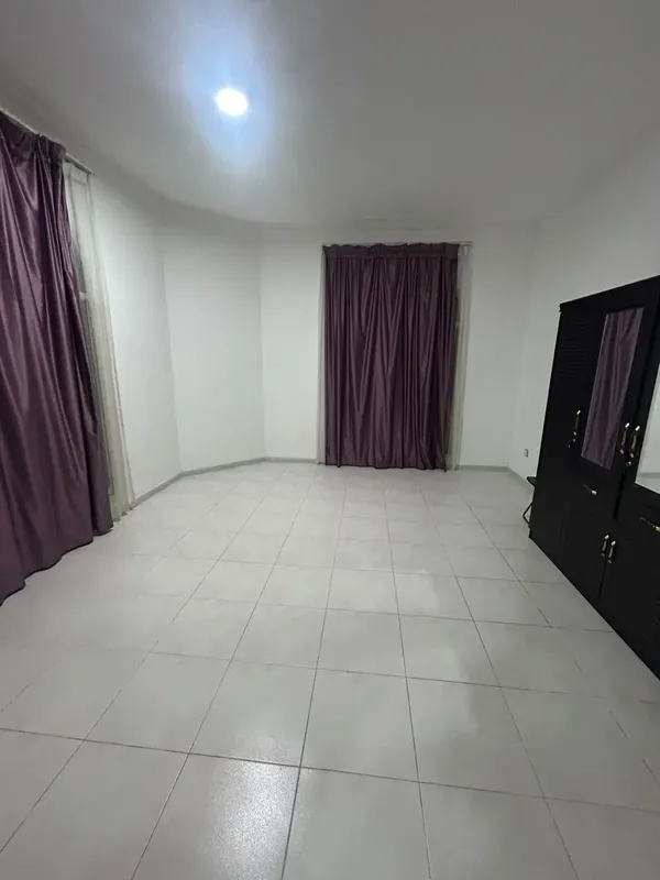 (ladies only ) ready to move room available for rent in al safa 2